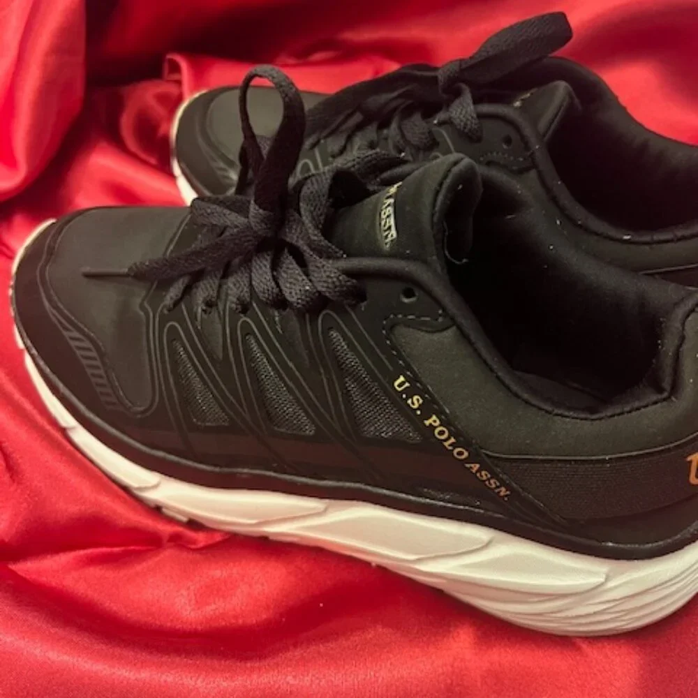 U.S. Polo Assn. women's black sneakers Women's size‎ 6.5